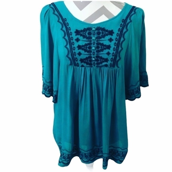 Urban Mango Boho Embroidered Top Size Small - Picture 2 of 9
